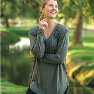 Senita boyfriend long sleeve tee